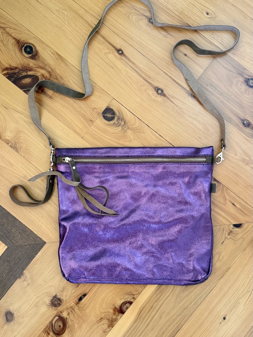 Head Regal Metallic Purple Leather Crossbody Bag with Tassel Accent - Picture 2 of 5
